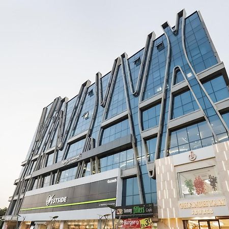 Collection O Hotel Alice Ahmadábád Exteriér fotografie